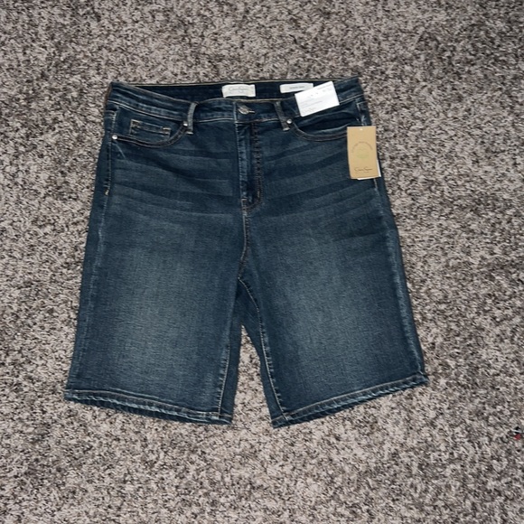 Jessica Simpson Soft Sculpt Bermuda Shorts - Brand New With Tags - Picture 6 of 8